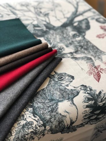 Tissu imprimé thème forêt de noël et gamme flanelles