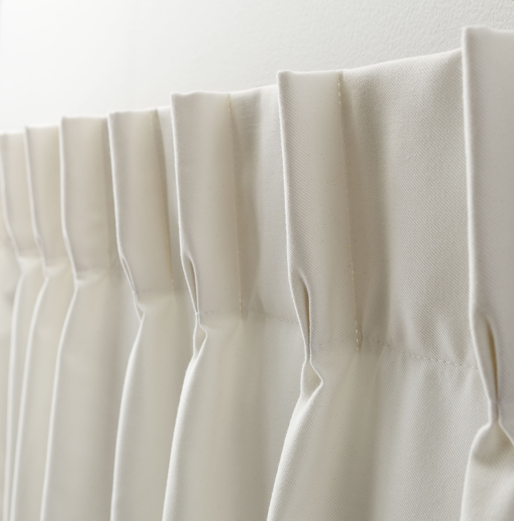 Quel type de tissu choisir pour coudre des rideaux ?