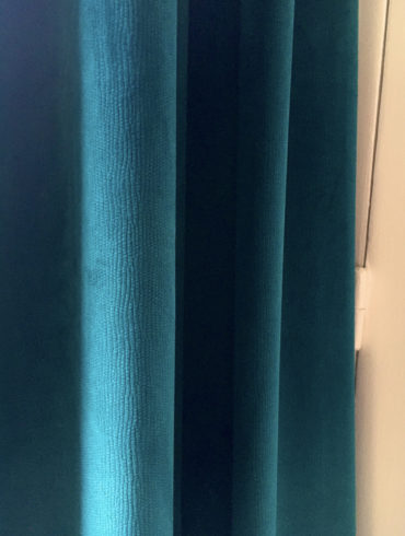 rideau velours bleu canard