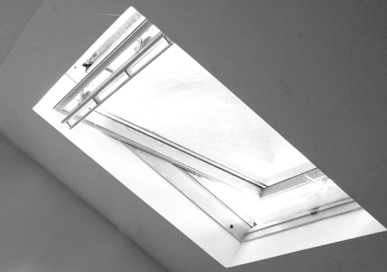 Comment poser des rideaux à un velux ? Mes Rideaux Blog